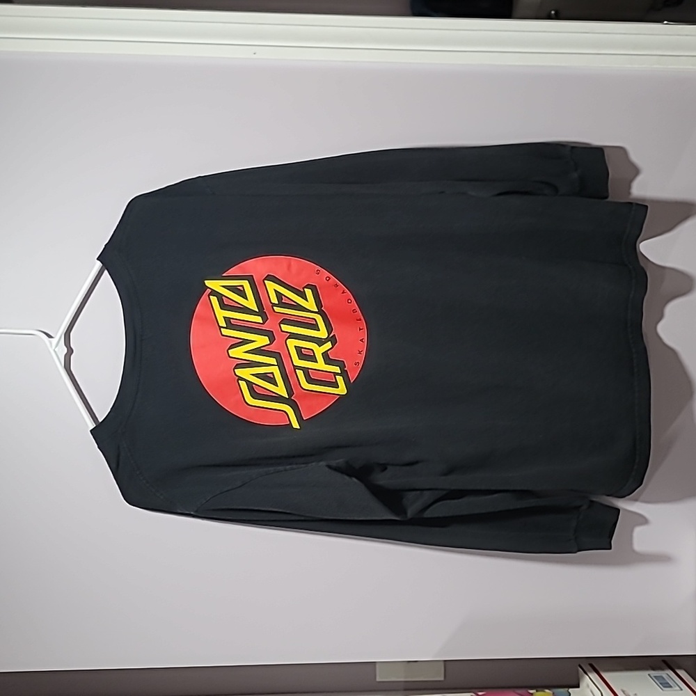 Santa Cruz Large long sleeve shirt